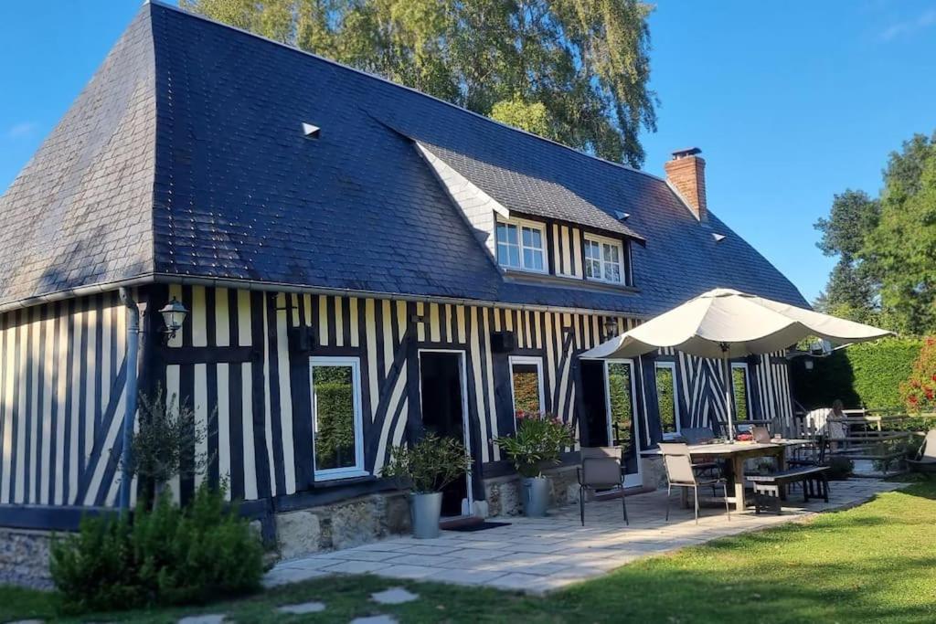 Maison A Colombages Pres De Deauville, Trouville Formentin Exterior foto