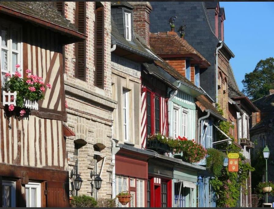 Maison A Colombages Pres De Deauville, Trouville Formentin Exterior foto